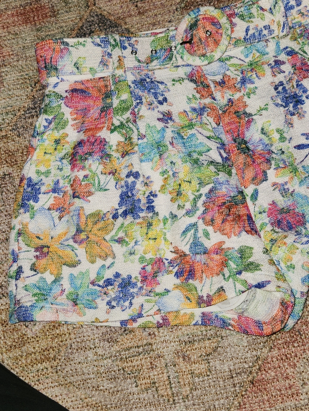 Lavender Brown Floral Tweed Short Size Medium - Picture 4 of 17